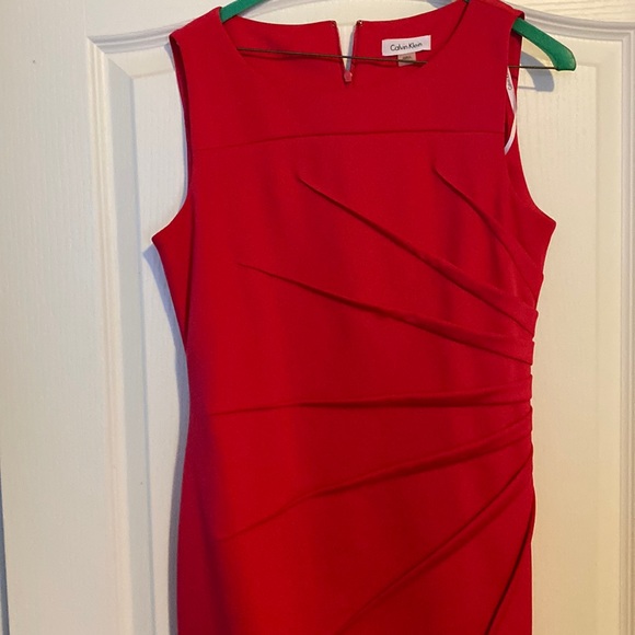 Calvin Klein - Picture 1 of 3